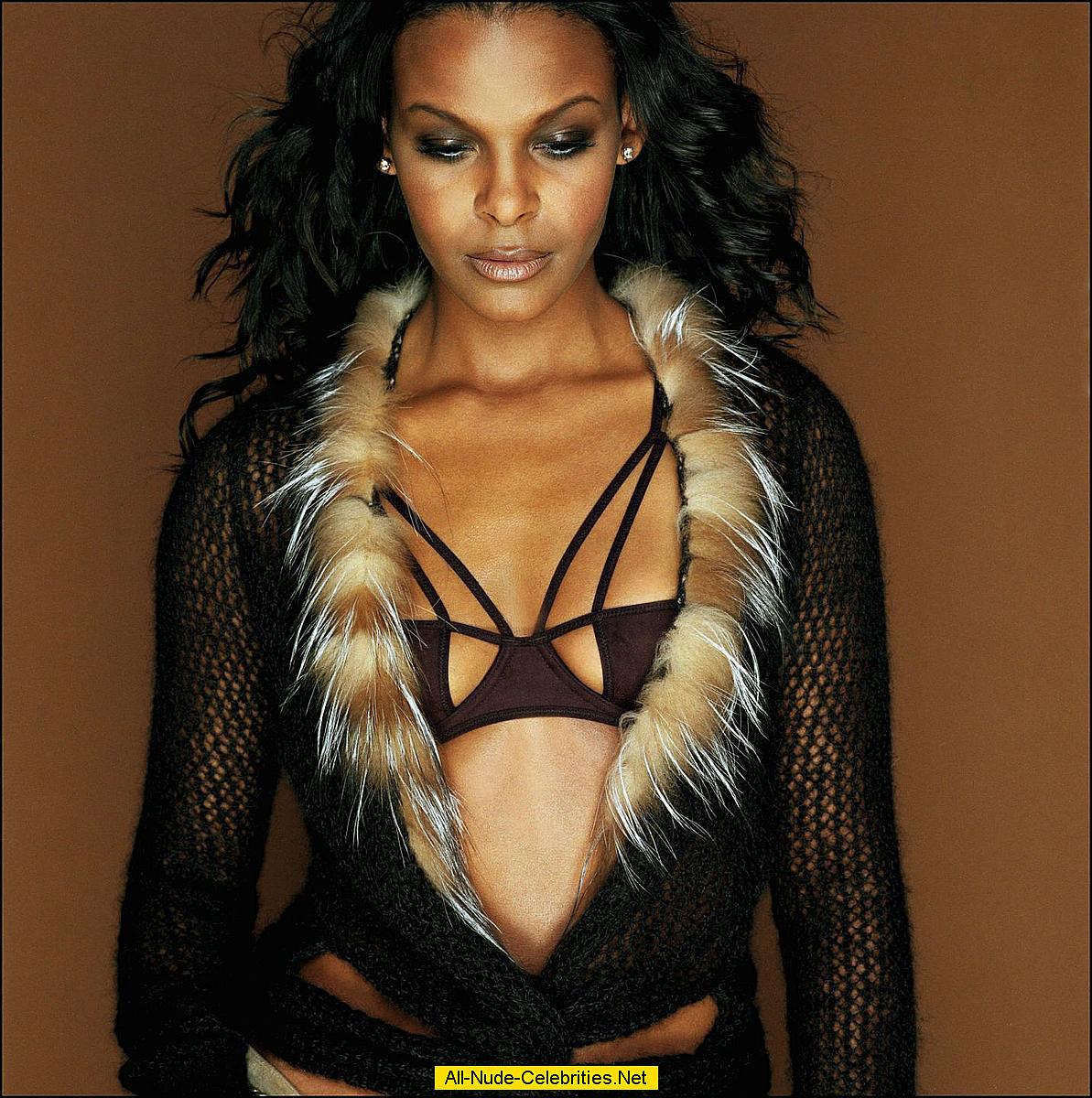 Samantha Mumba Nude Pics